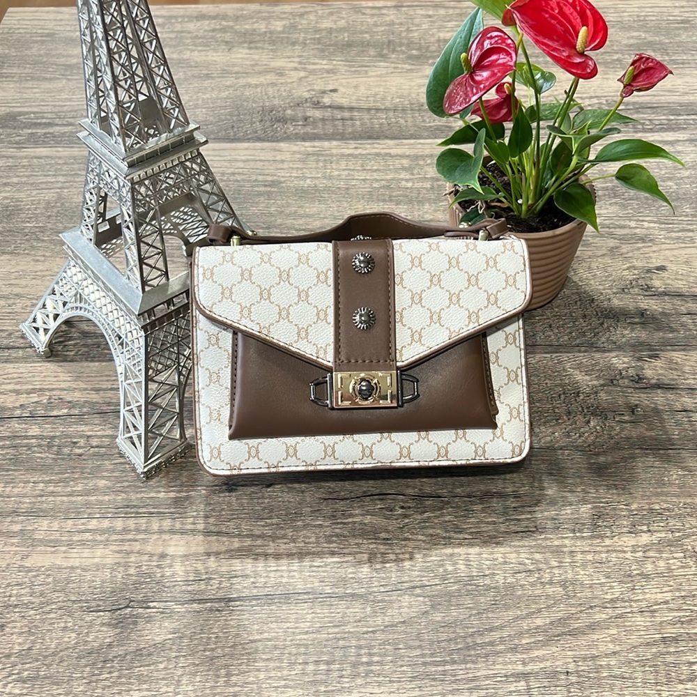 #13 Classic retro pattern handbag